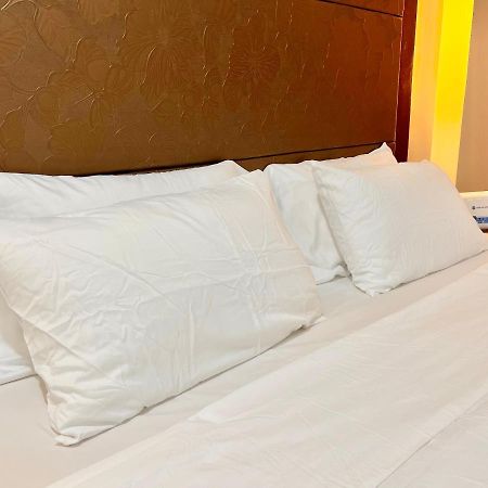 Kiel 5-Star Condo Hotel Across Naia Manila Airport Terminal 3 Pasay Buitenkant foto