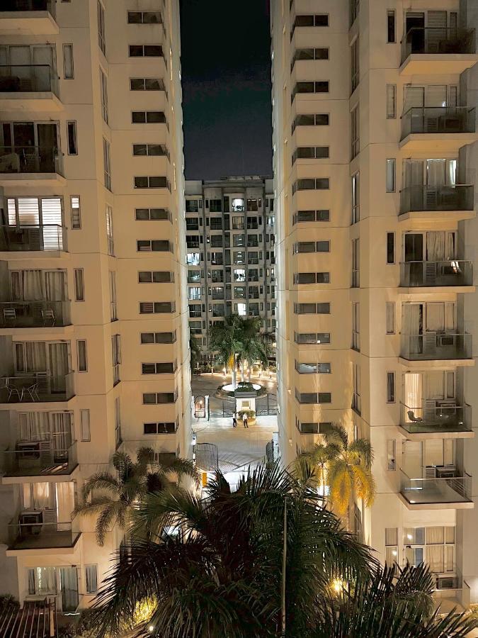 Kiel 5-Star Condo Hotel Across Naia Manila Airport Terminal 3 Pasay Buitenkant foto